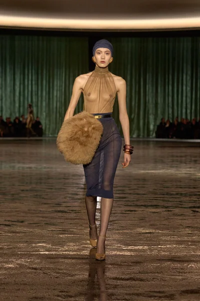 Look 20